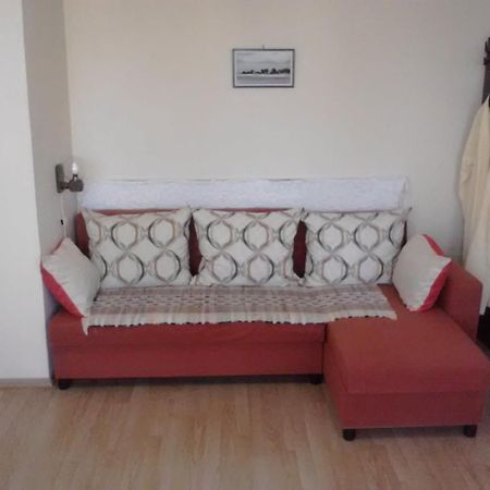 Friends Villa Apartments เฮวิซ ภายนอก รูปภาพ
